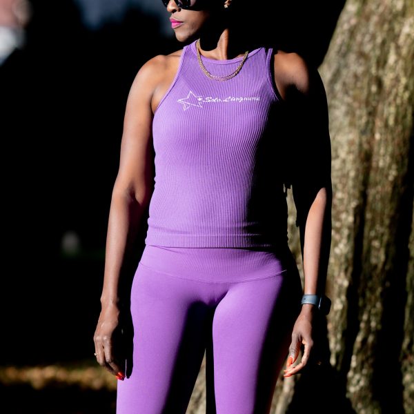 Débardeur de sport à encolure américaine côtelée en microfibre sans couture, ligne sololinguere